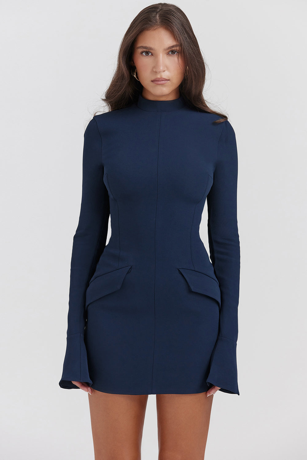 Vestido Curto Manga Longa Kayla